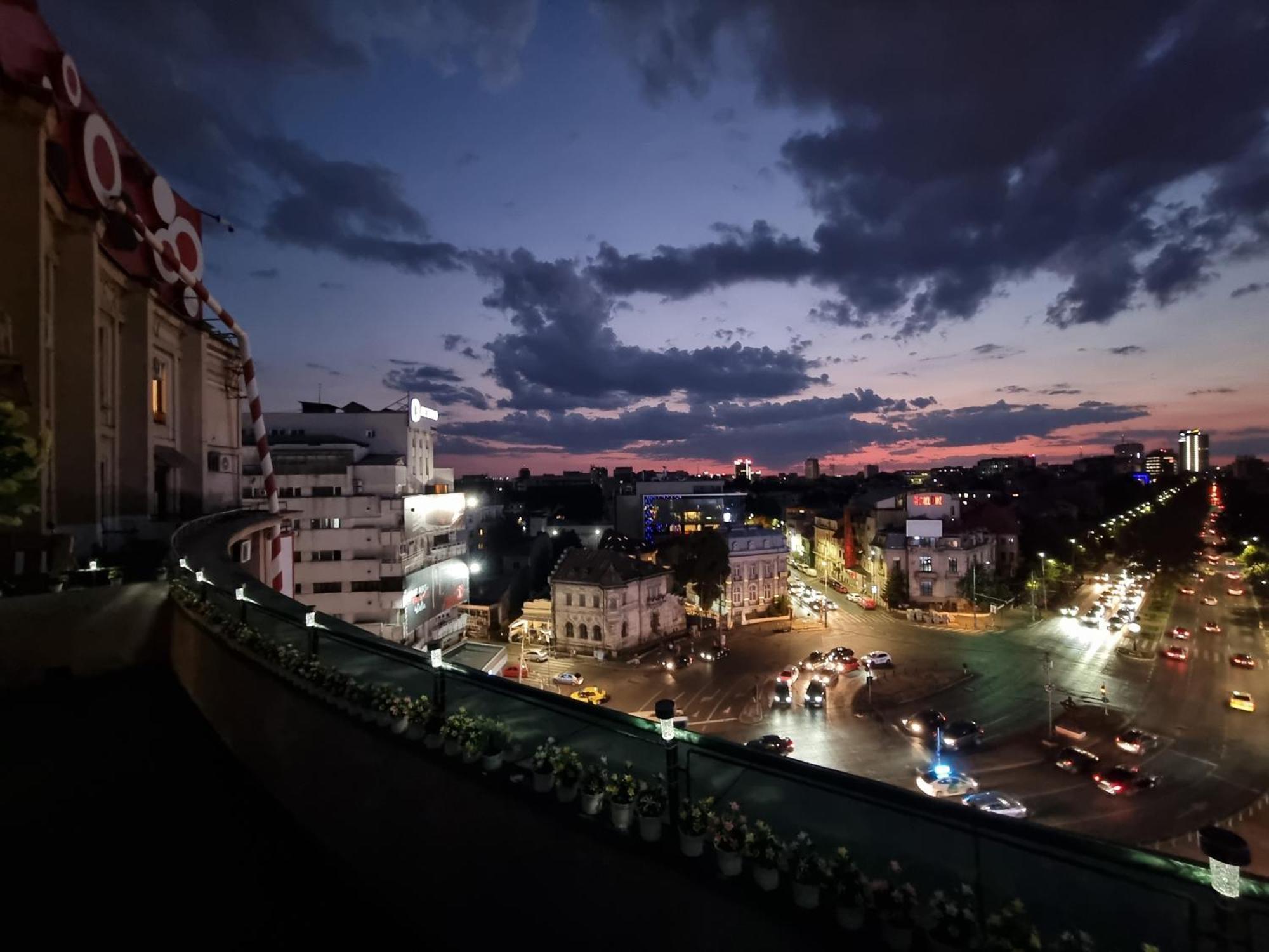 Golden Studio- Panoramic View With Terrace Boekarest Buitenkant foto